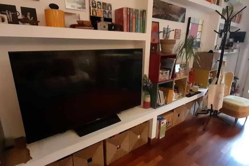 Appartamento Bilocale - Milano Zona Isola ภายนอก รูปภาพ